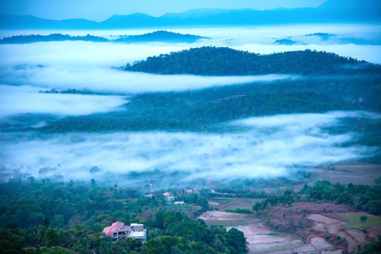 Hotel Shawrya The Grand Madikeri Eksteriør billede