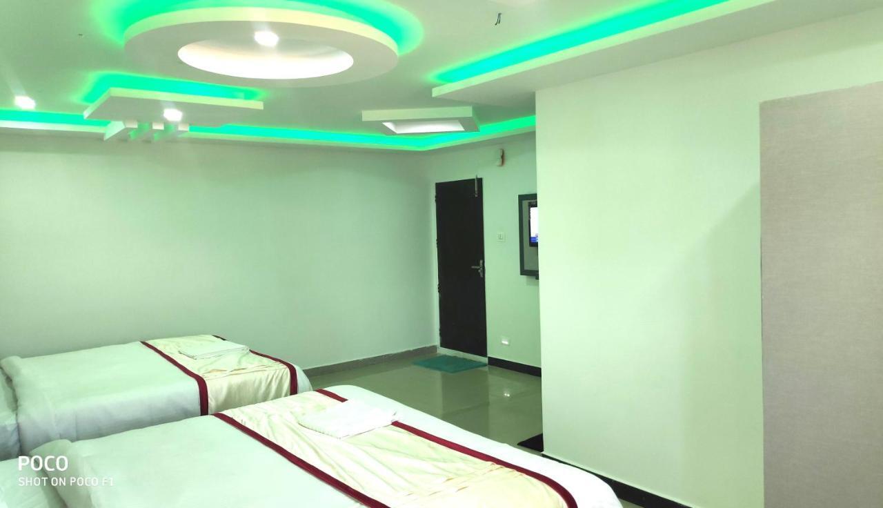 Hotel Shawrya The Grand Madikeri Eksteriør billede